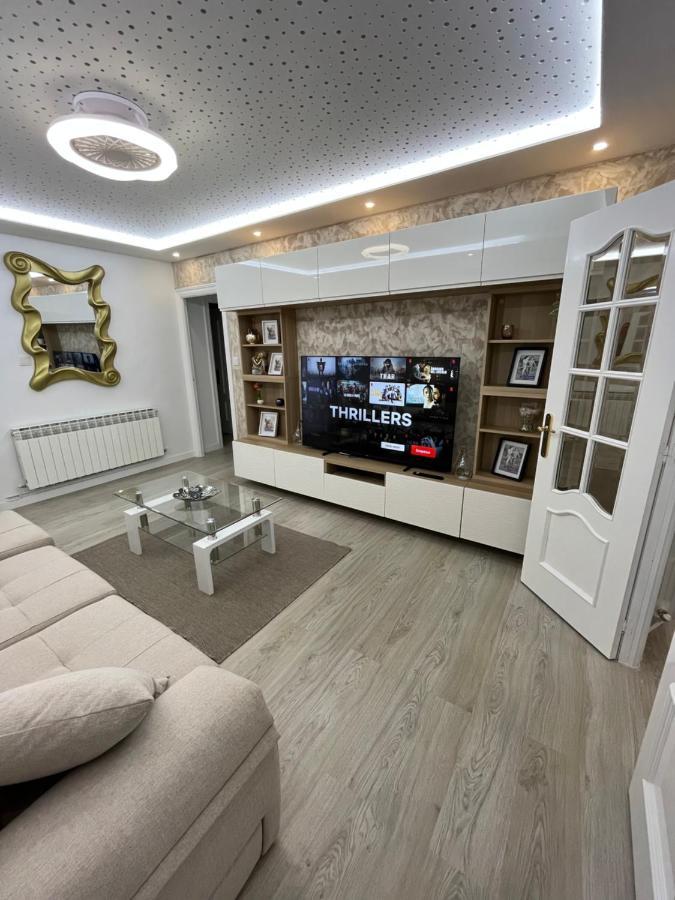 הארו Apartamentos C&E מראה חיצוני תמונה